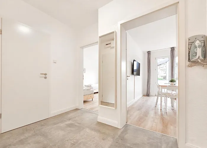 Lejlighed Tolstov - Monteurwohnung - 2 Schlafzimmer - Kueche - Balkon - Waschmaschine - 25 Min Zur Messe Dus Heiligenhaus