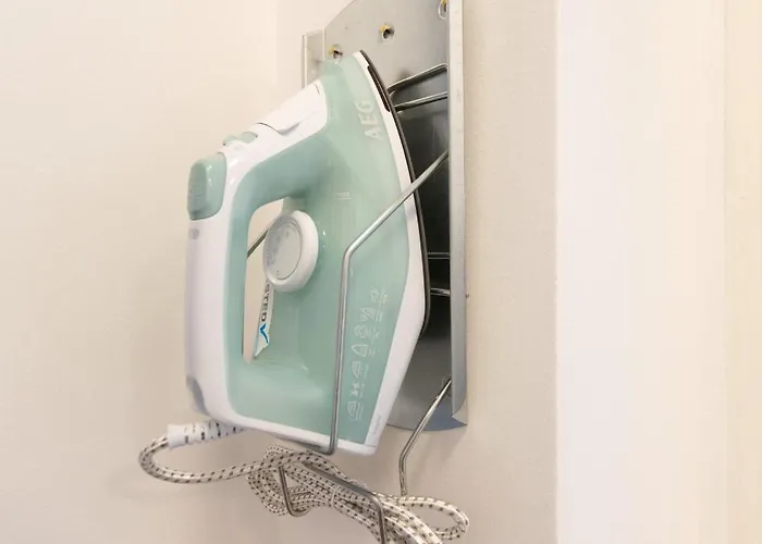 Tolstov - Monteurwohnung - 2 Schlafzimmer - Kueche - Balkon - Waschmaschine - 25 Min Zur Messe Dus * Heiligenhaus