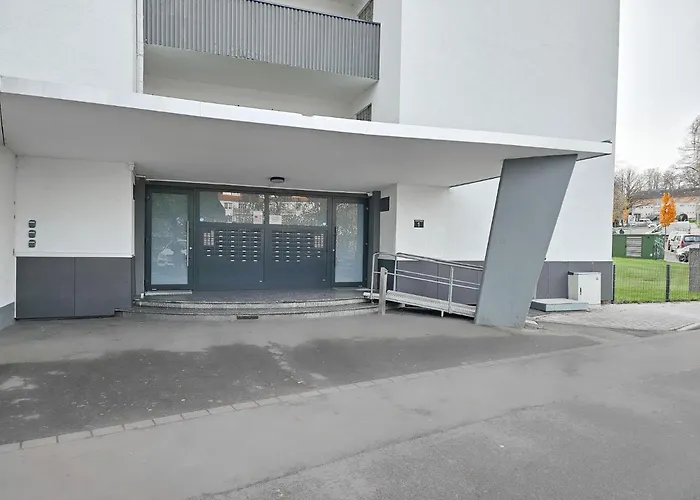 Lejlighed Tolstov - Monteurwohnung - 2 Schlafzimmer - Kueche - Balkon - Waschmaschine - 25 Min Zur Messe Dus